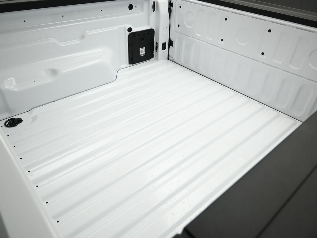New 2026 Oxford White Ford XLT image 21