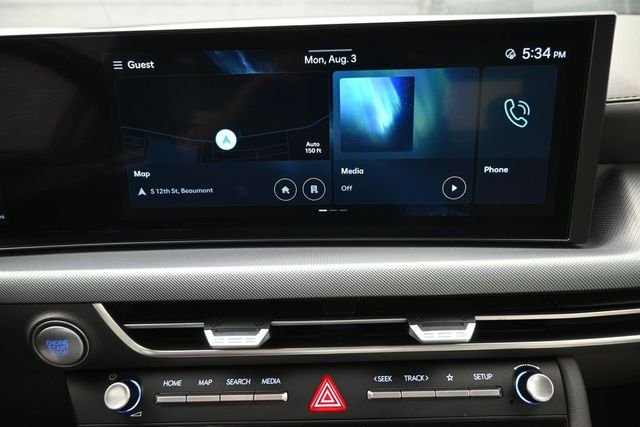 Used 2024 Gray Hyundai SEL image 3