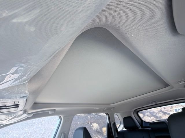 New 2026 Everest White Pearl TriCoat Nissan Dark Armor™ image 19