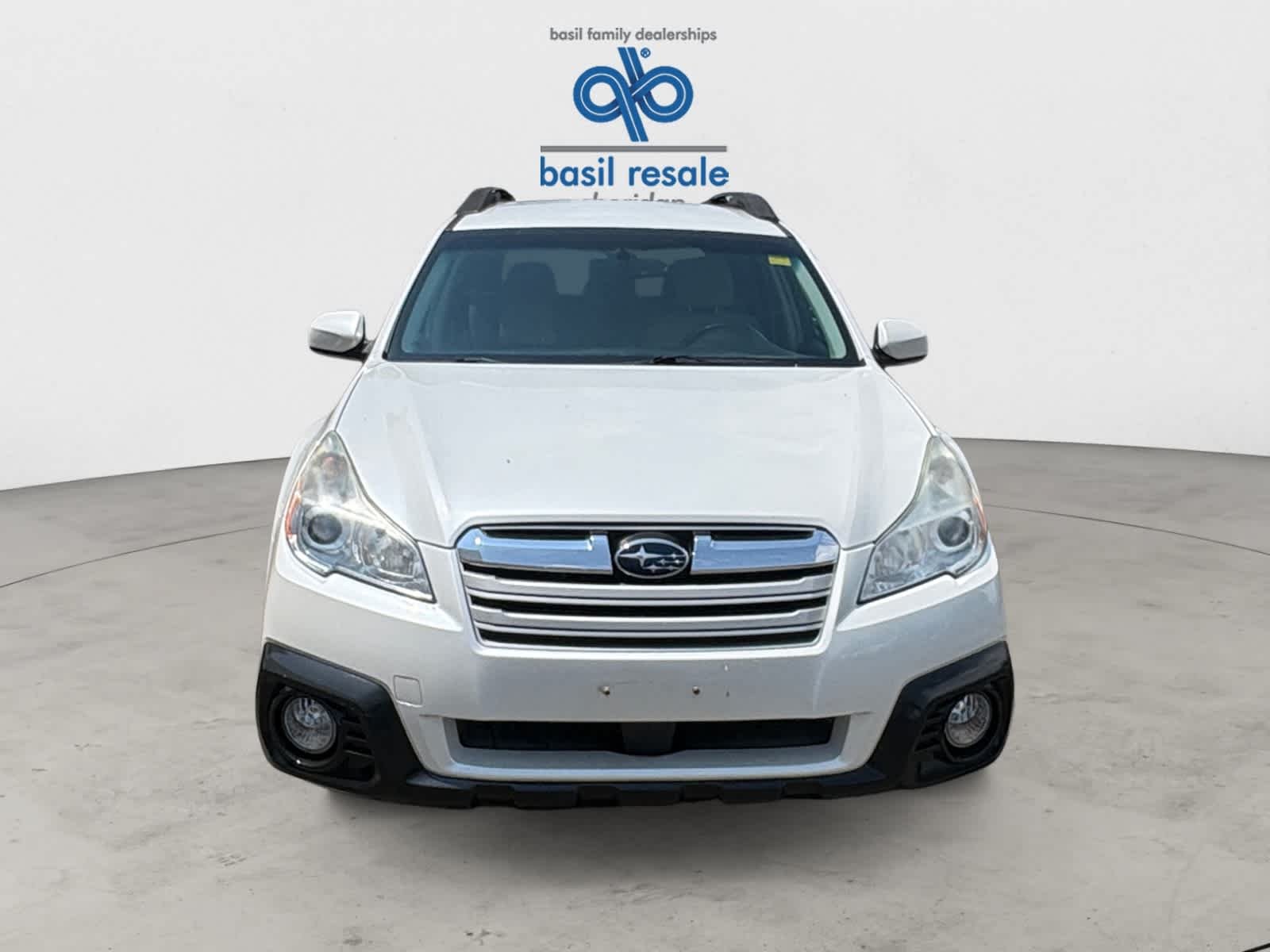 Used 2013 Satin White Pearl Subaru 2.5i Premium image 8