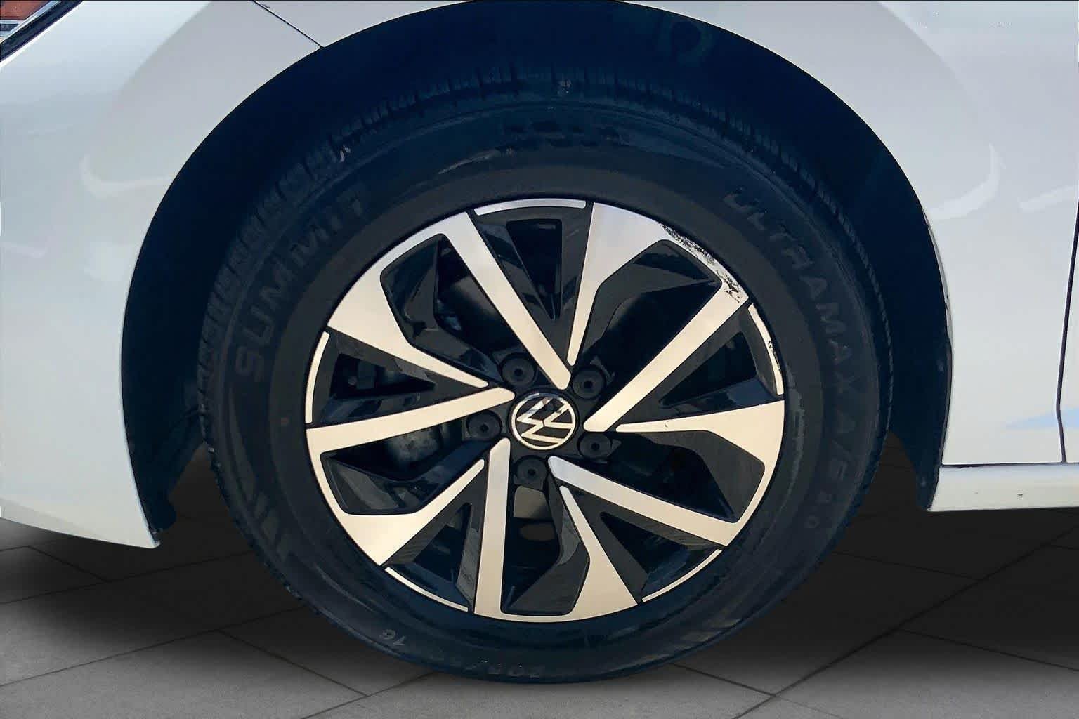 Used 2024 Pure White Volkswagen S image 11