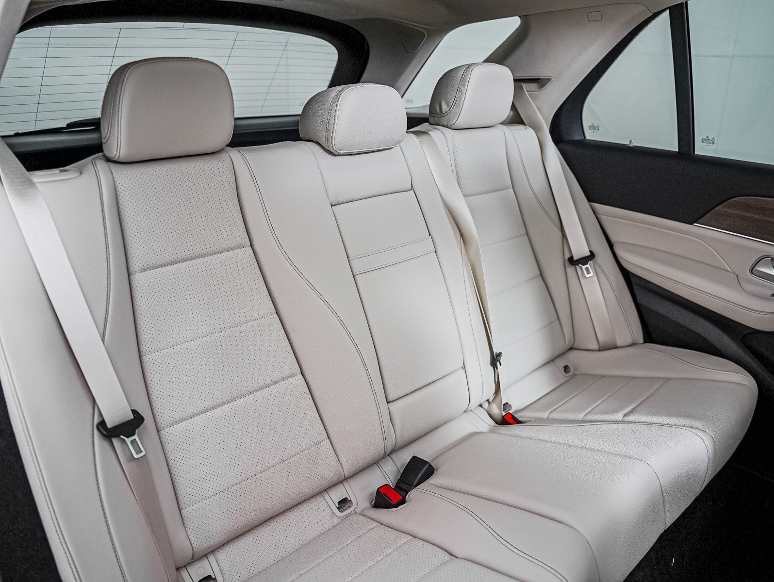 New 2026 Polar White Mercedes-Benz GLE 450 image 13