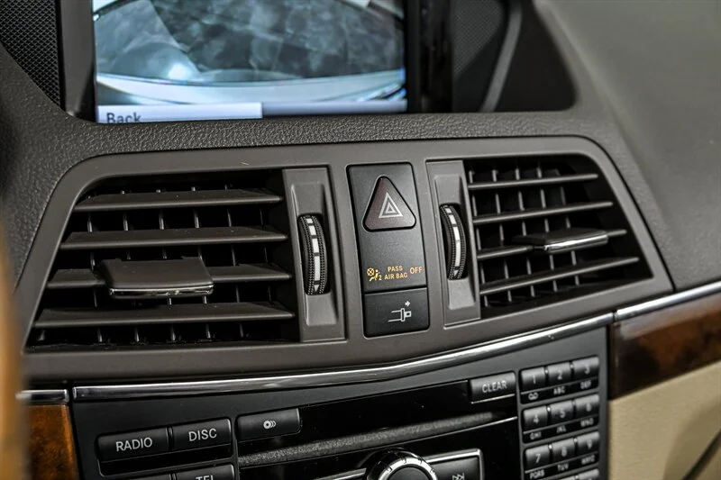 Used 2013 Palladium Silver Metallic Mercedes-Benz E 350 image 25
