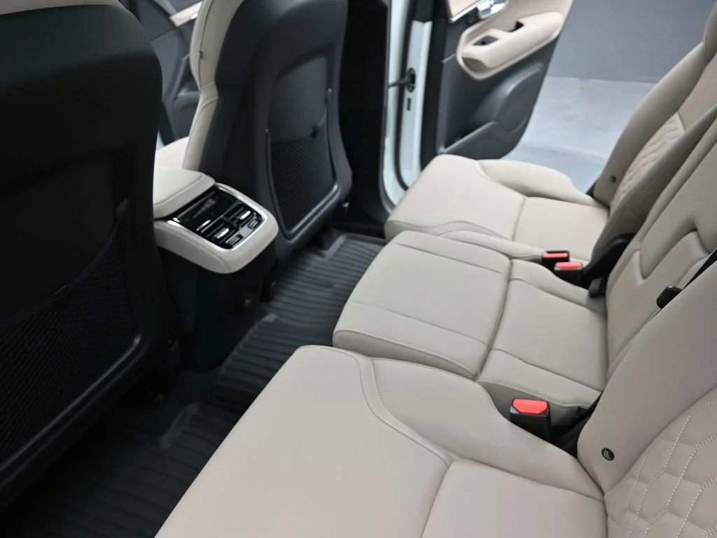 Used 2026 Crystal White Volvo Plus image 13
