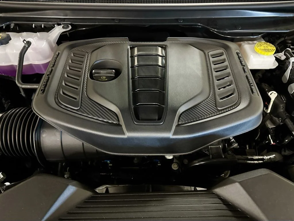 New 2026 Silver-Zynith Exterior Paint Jeep Reserve image 22