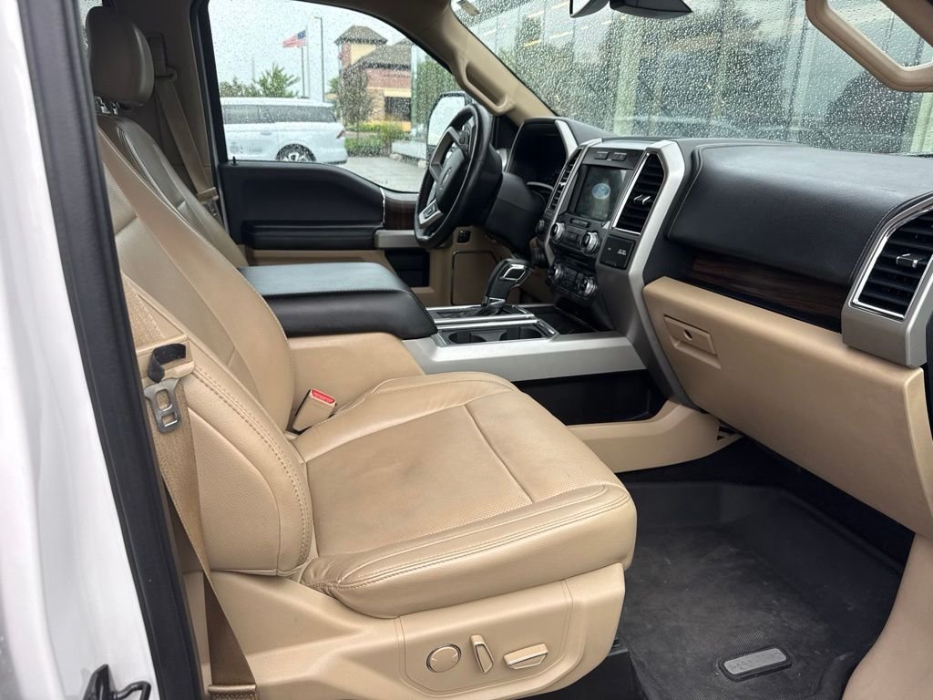 Used 2017 White Ford Lariat image 5