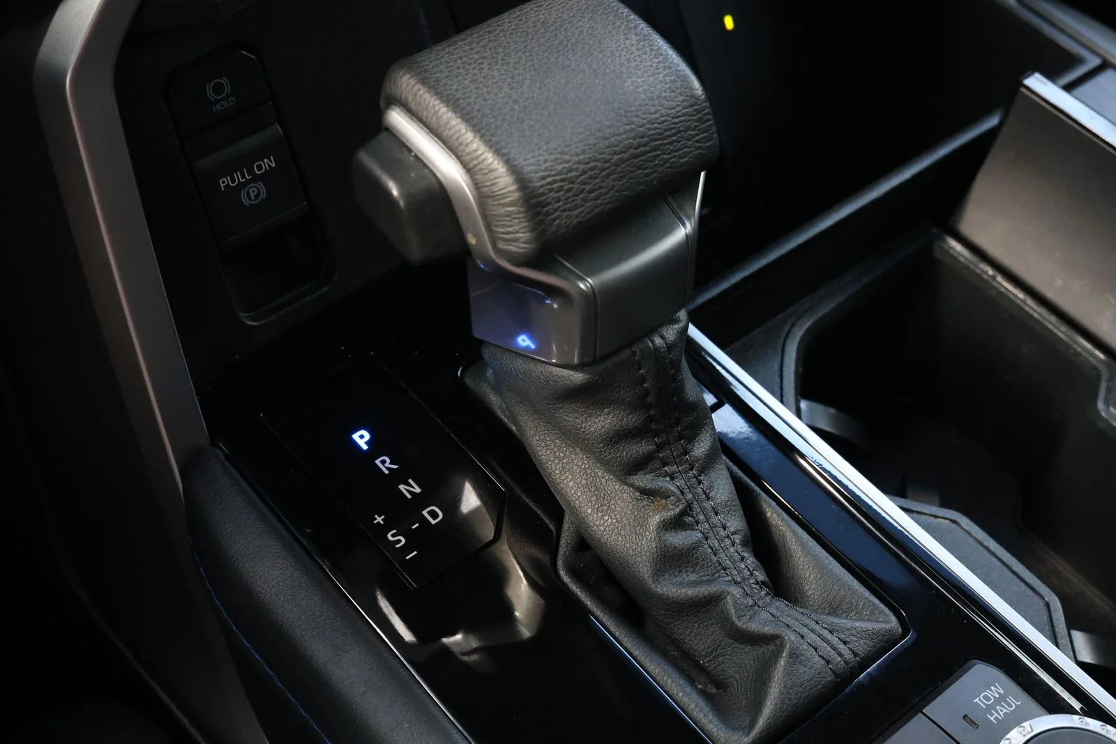 Used 2023  Toyota Platinum image 28