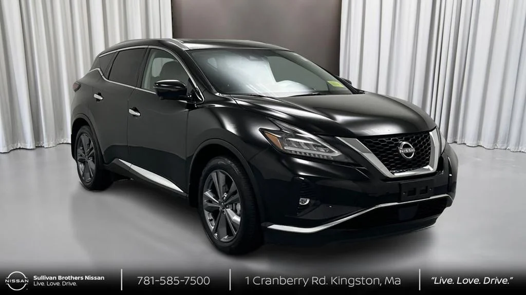 Certified Used 2023 Black Nissan Platinum image 3