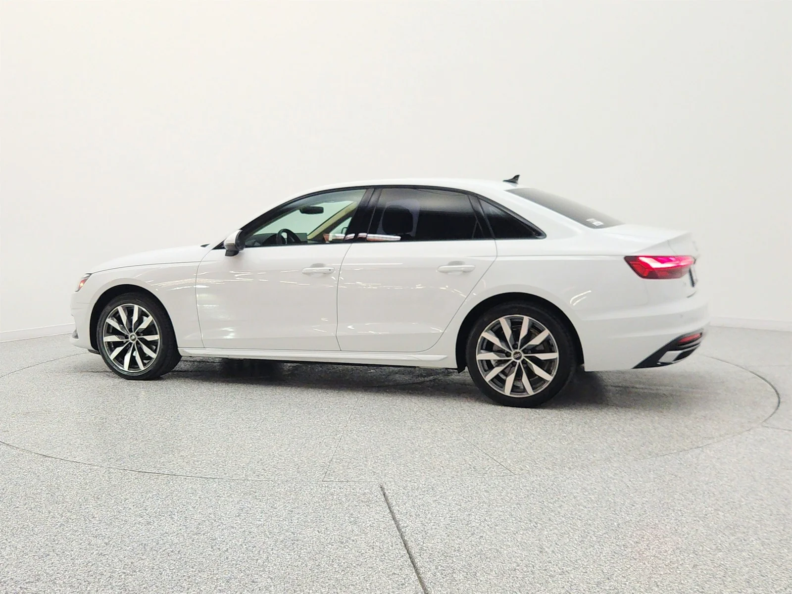 Used 2023 Glacier White Metallic Audi Premium Plus 40 TFSI quattro image 8