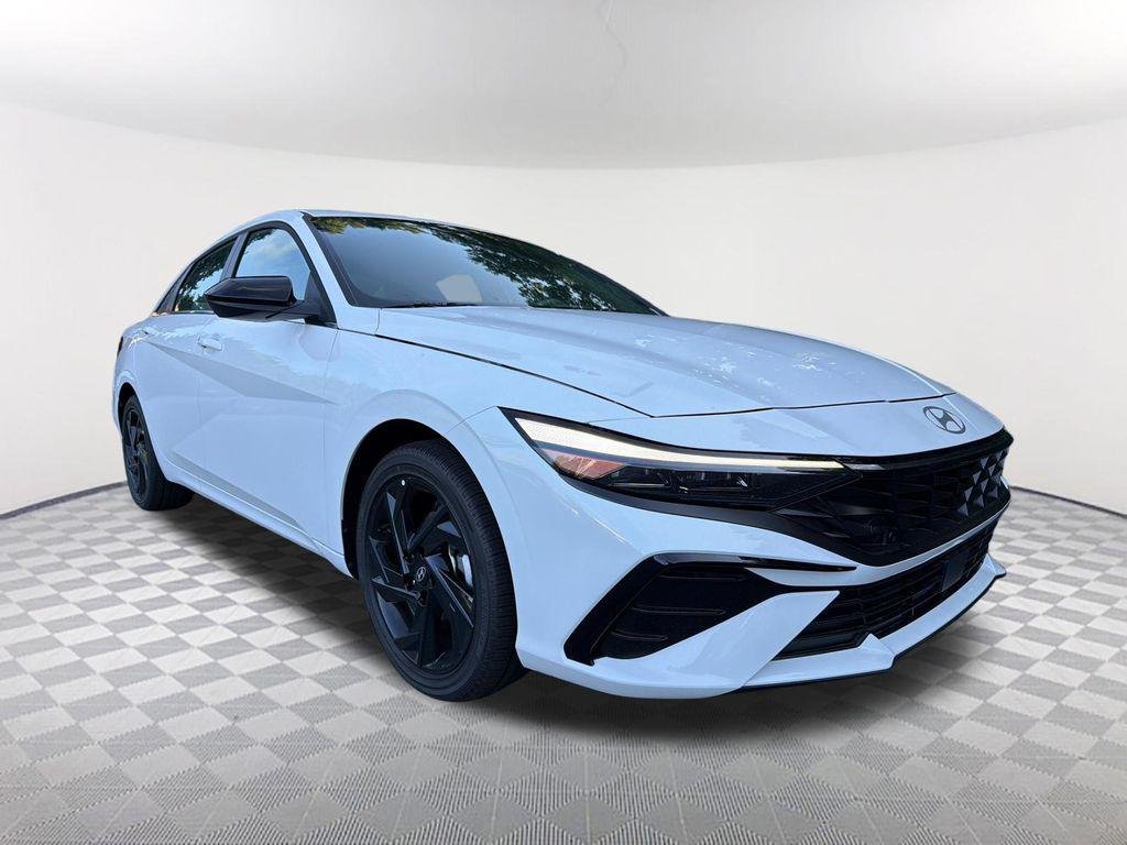 New 2026 White Hyundai SEL Sport image 3