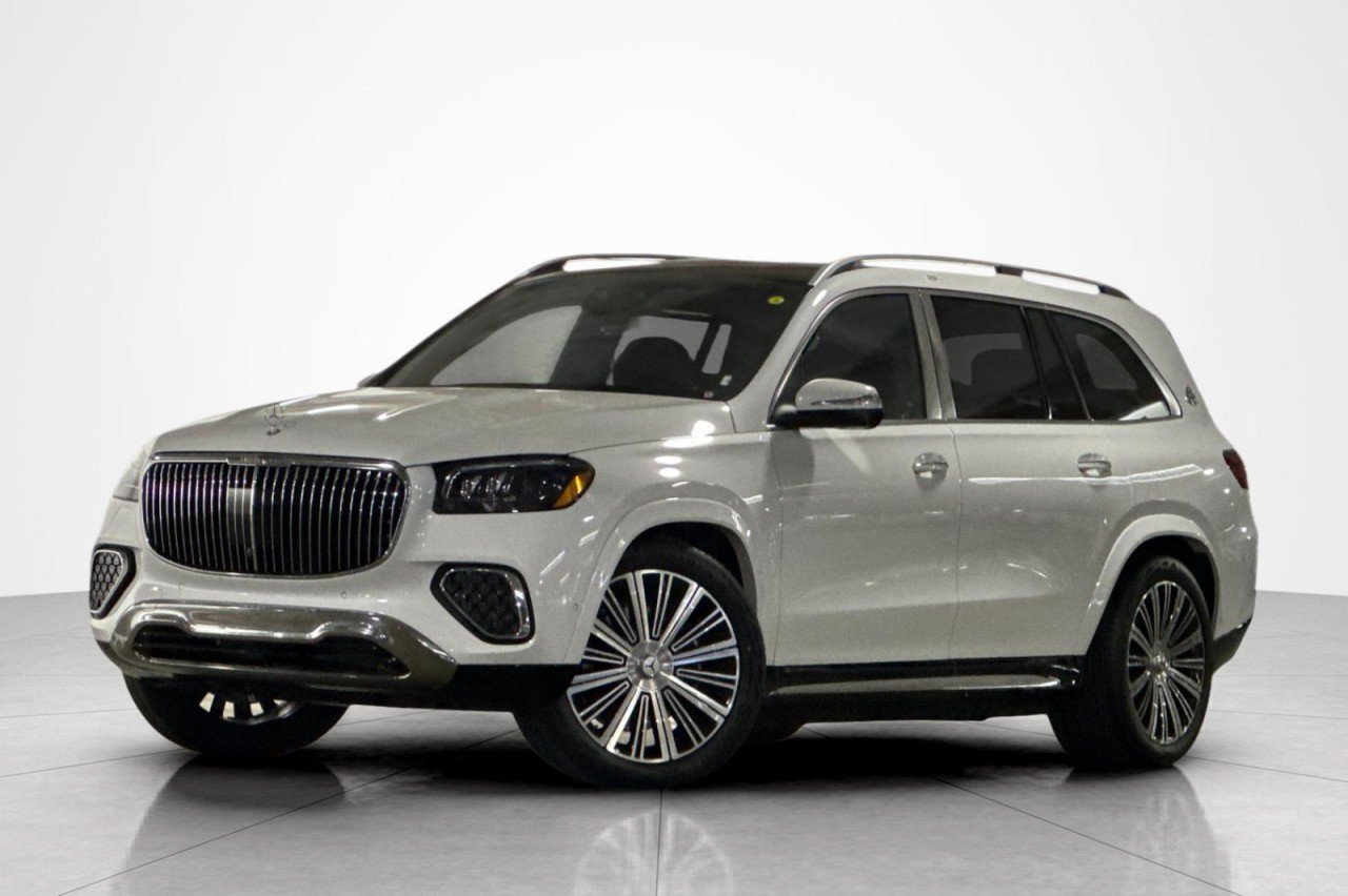 New 2026 MANUFAKTUR Moonlight White Metallic Mercedes-Benz Maybach GLS 600 4MATIC® SUV image 1