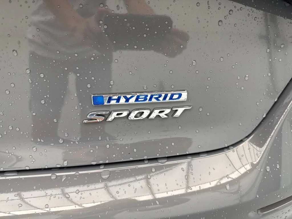Used 2025  Honda Sport image 9