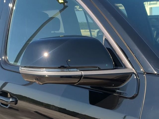 New 2026 High Gloss Black Exterior Paint Jeep Summit Reserve image 12