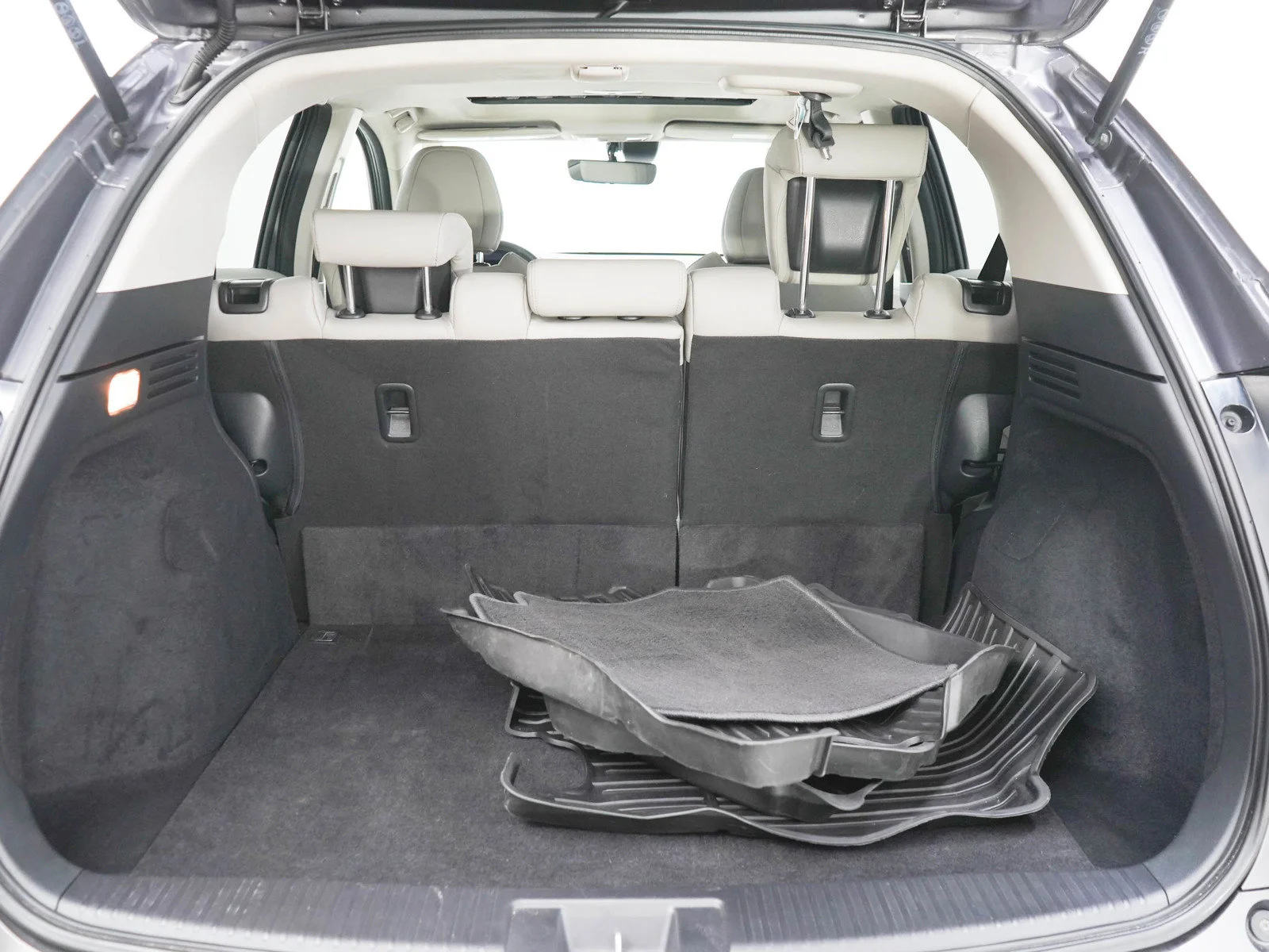 Used 2019  Honda 5D WAGON TOURING 4WD AUTO image 9