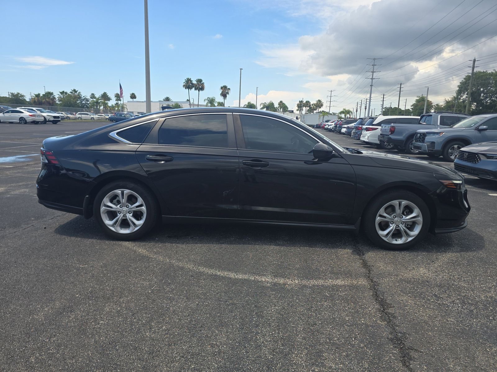 2024 Honda Accord LX - Photo 3