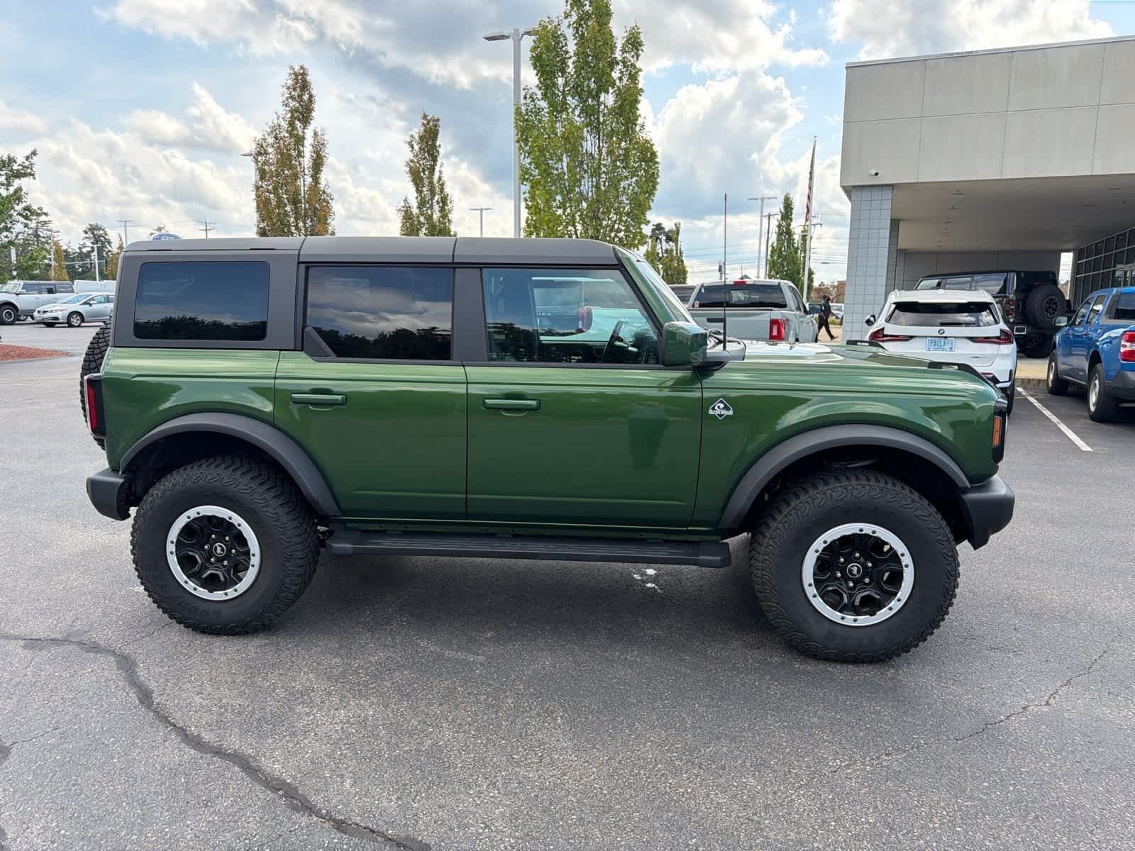 Used 2024 Eruption Green Metallic Ford Outer Banks image 6