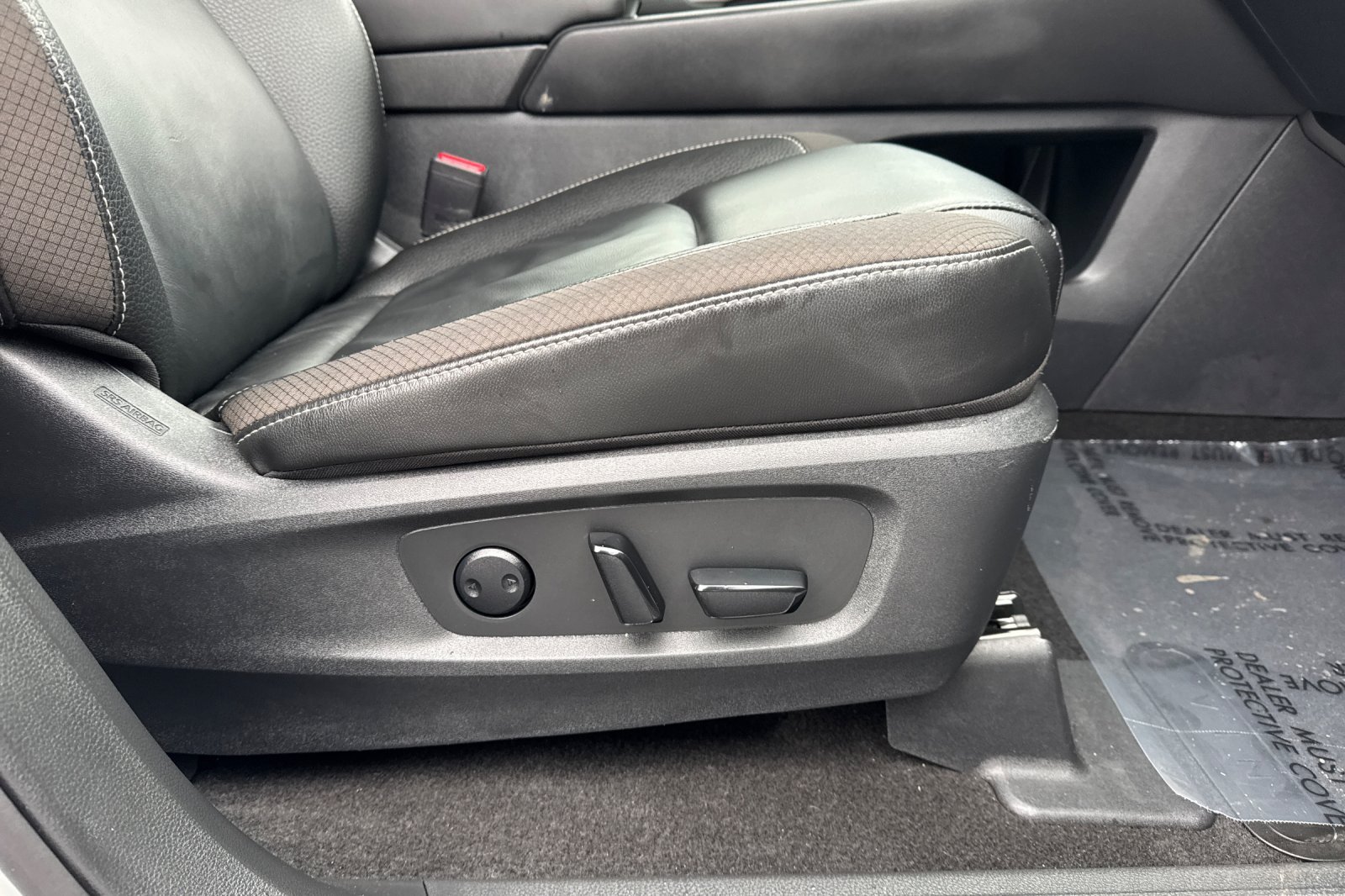 2025 Nissan Pathfinder SL - Photo 54