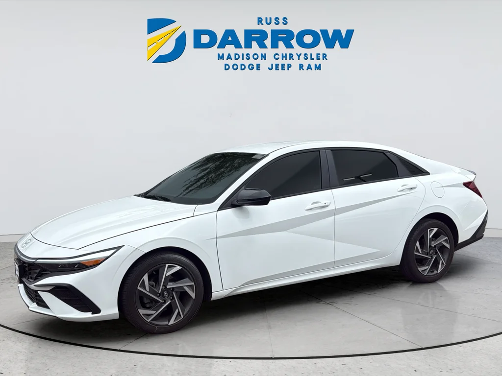 Certified Used 2025 White Hyundai SEL Sport image 1