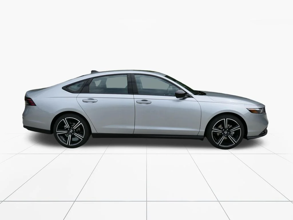 New 2026 Solar Silver Metallic Honda SE image 10