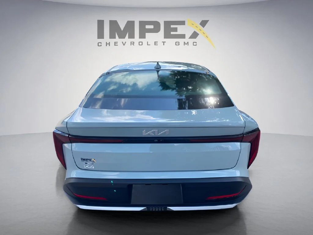 Used 2025 Gray Kia LXS image 4