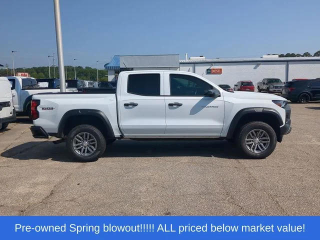 Used 2025 White Chevrolet Trail Boss image 6