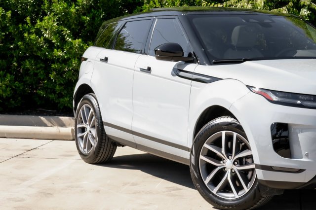Used 2026 Gray Land Rover S image 8