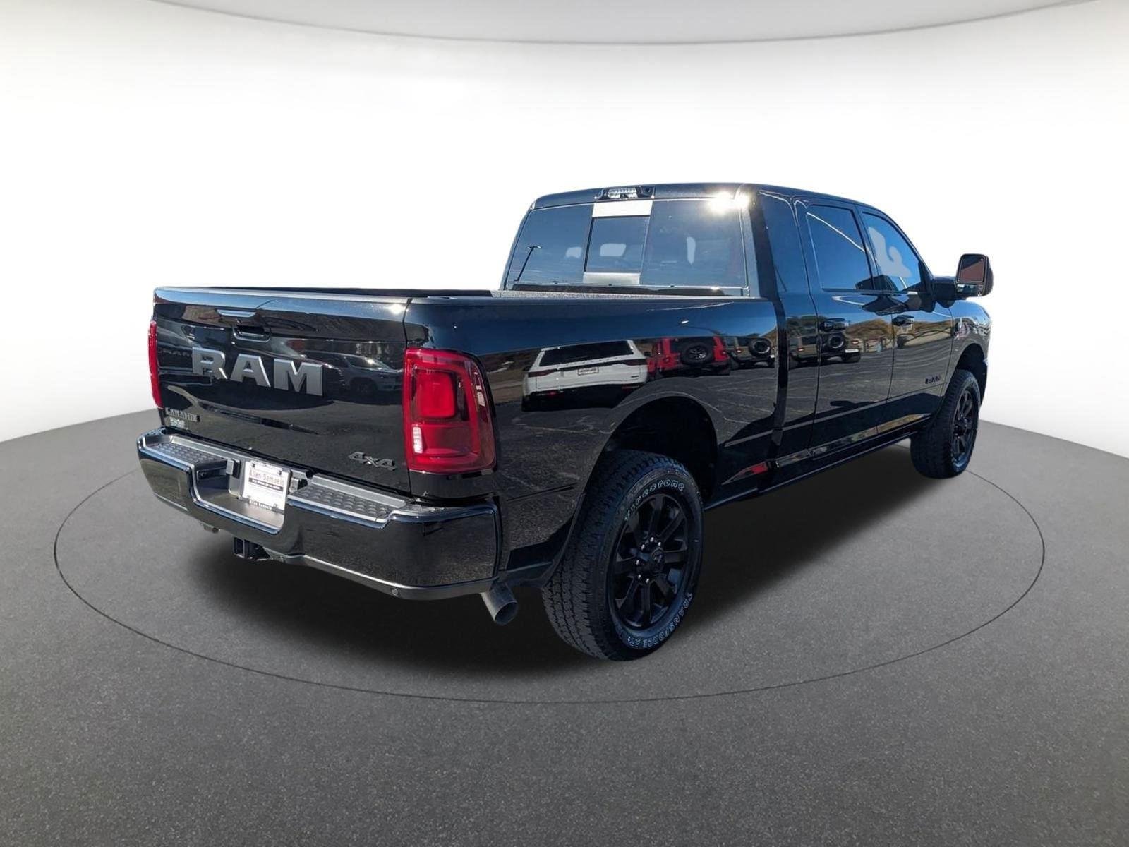 New 2026 Diamond Black Crystal Pearl-Coat Exterior Paint RAM Laramie image 4