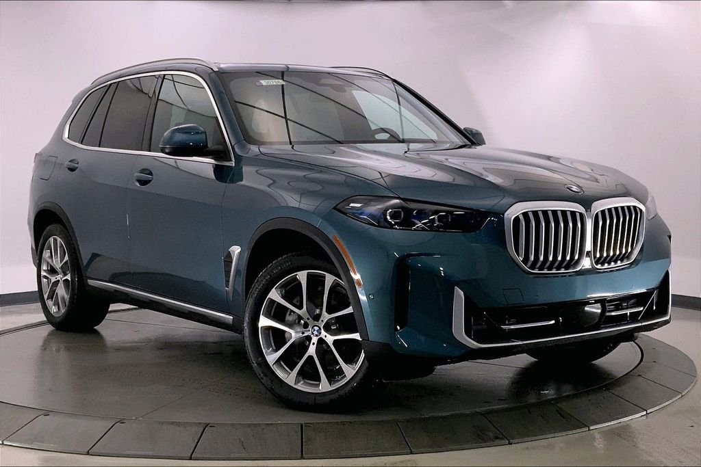 Used 2026 Blue Ridge Mountain Metallic BMW  image 11
