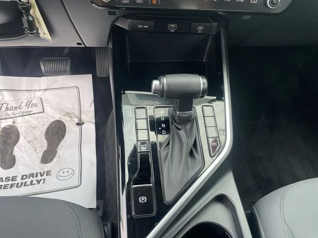 2026 Kia Niro LX - Photo 26