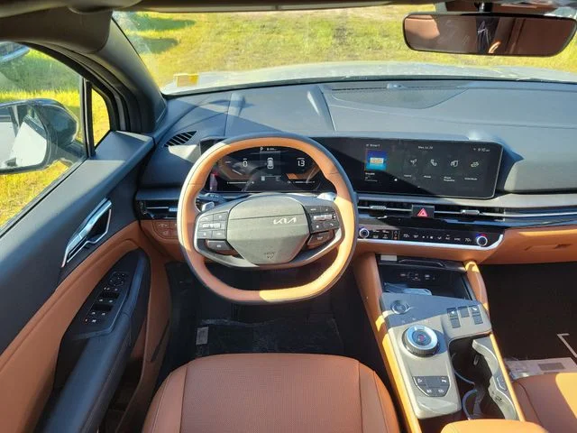 New 2027 Wolf Gray Kia X-Line image 10