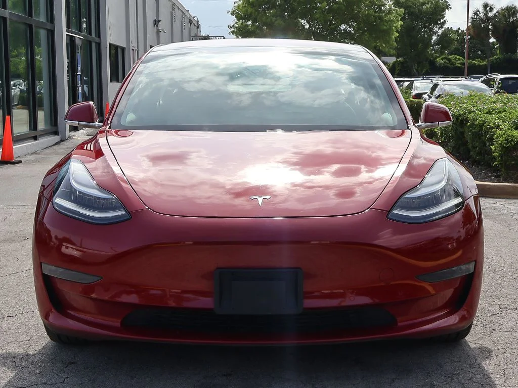 Used 2018 Red Tesla Long Range image 12