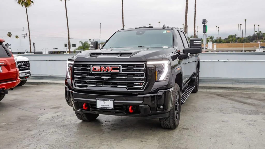Used 2025 Black GMC AT4 image 4