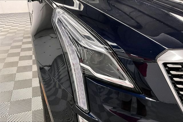 Used 2022 Dark Moon Blue Metallic Cadillac Luxury image 33
