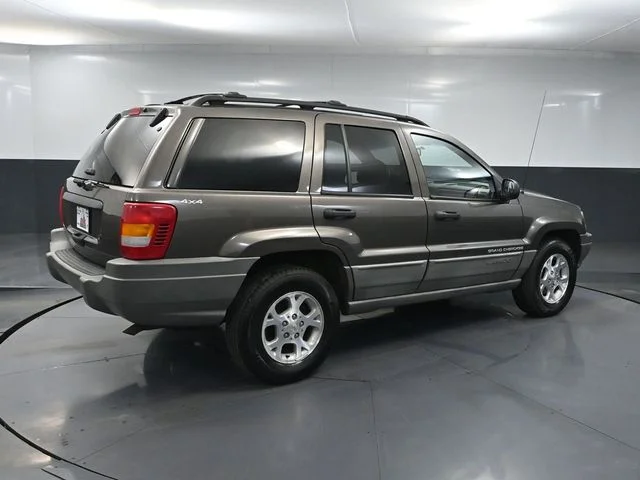 Used 1999 Gray Jeep Laredo image 4
