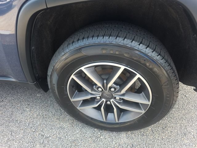 Used 2020 Slate Blue Pearlcoat Jeep Limited image 11