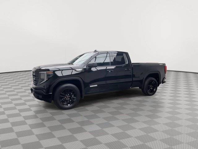 Used 2026 Onyx Black GMC Elevation image 38