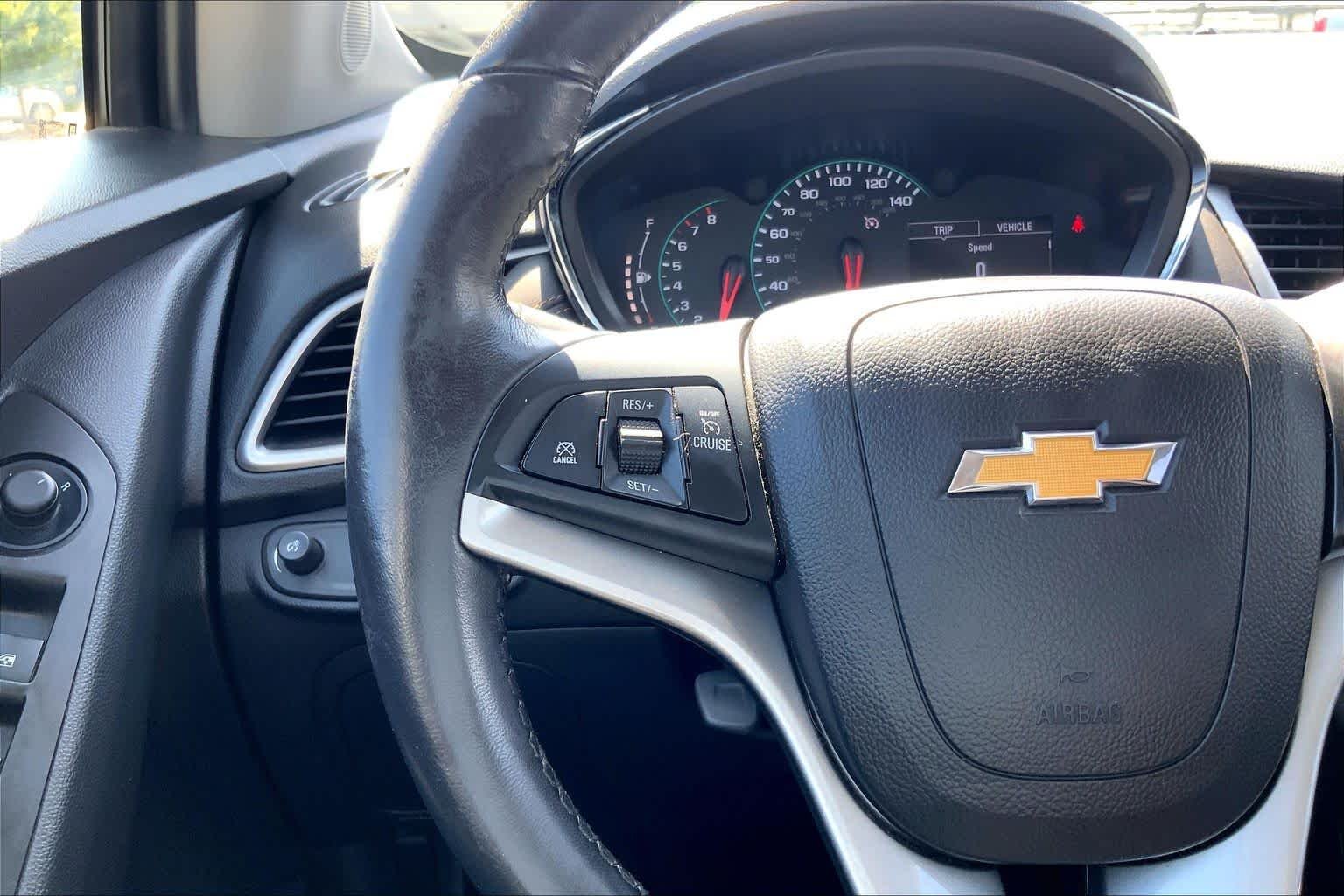 2022 Chevrolet Trax LT - Photo 24