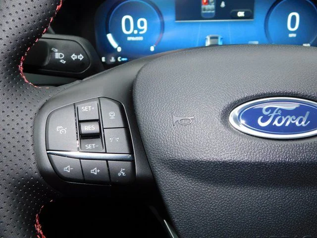 New 2026 Agate Black Metallic Ford ST-Line Select image 30
