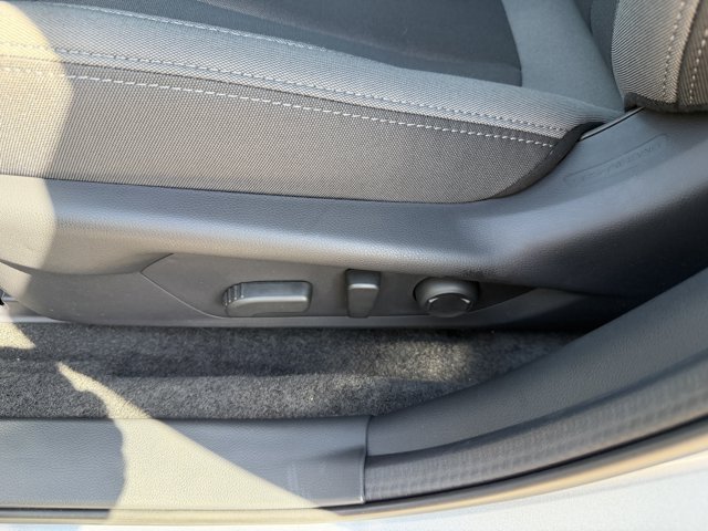 New 2027 ICE SILVER METALLIC Subaru Premium image 40