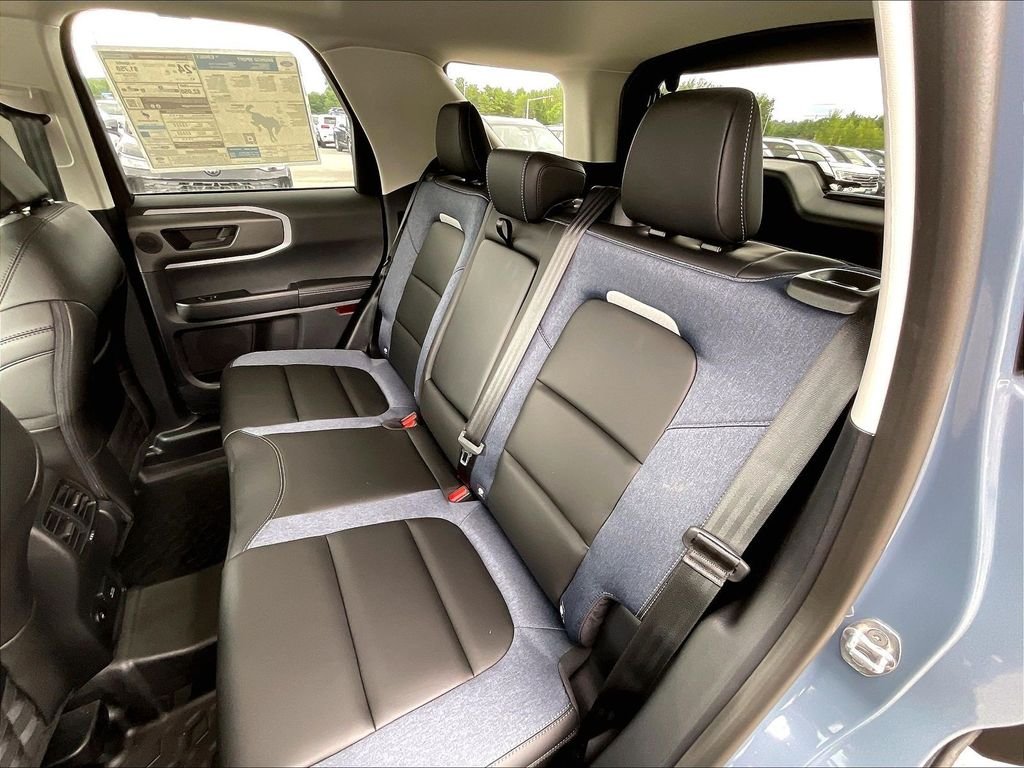 New 2026 Azure Gray Metallic Tri-Coat Ford Outer Banks image 15