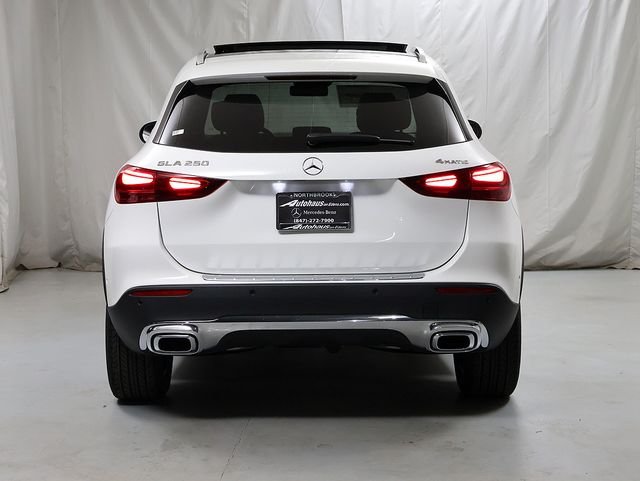 New 2026 Polar White Mercedes-Benz GLA 250 image 7