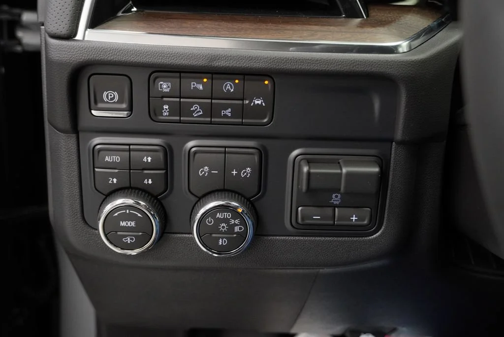 New 2026 Sterling Gray Metallic Chevrolet High Country image 23