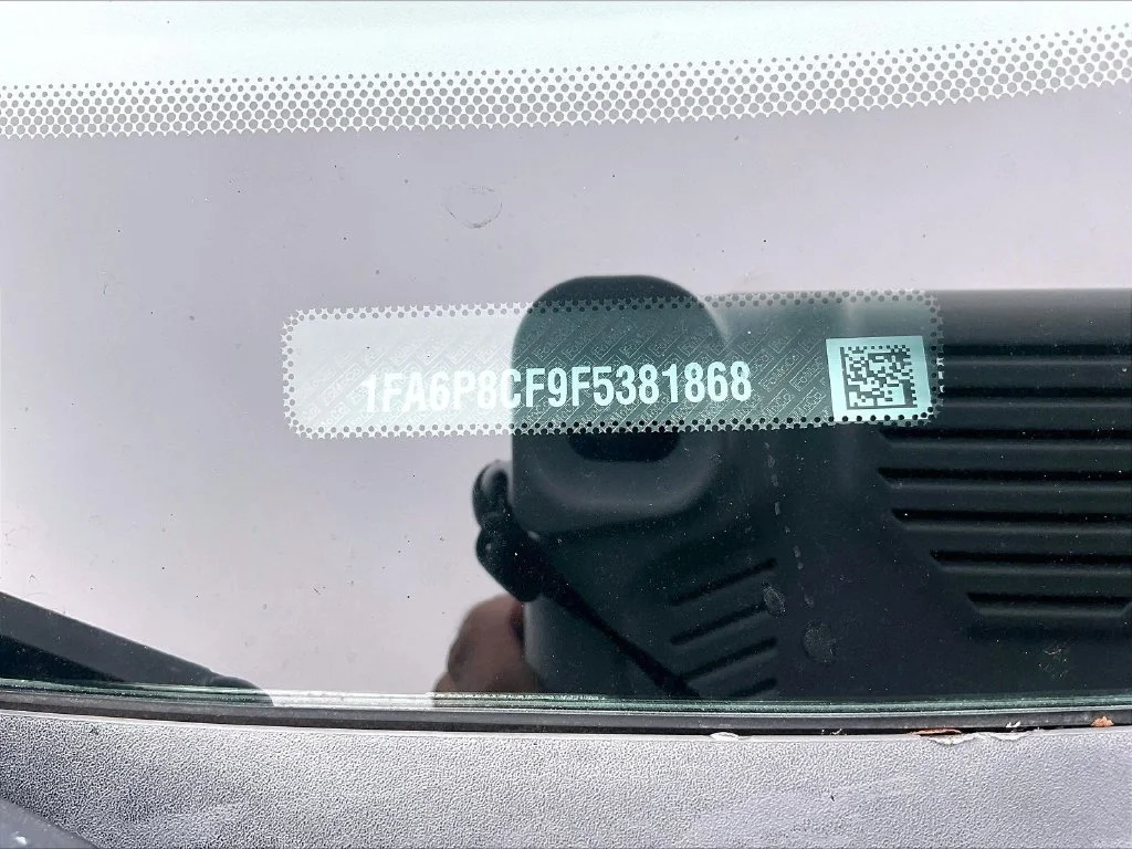 Used 2015 Gray Ford GT image 30
