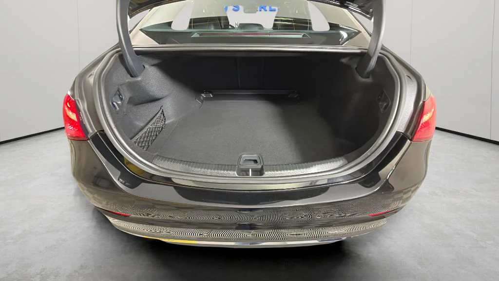 Used 2024 Black Mercedes-Benz C 300 image 29
