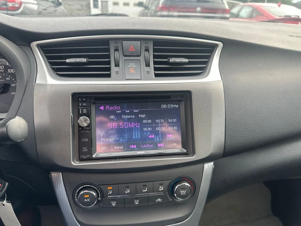 Used 2013 Brilliant Silver Nissan SR image 18