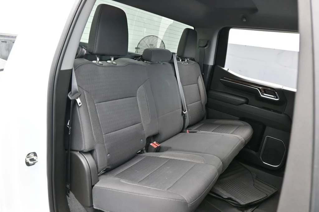 Used 2022 Summit White Chevrolet LT image 43