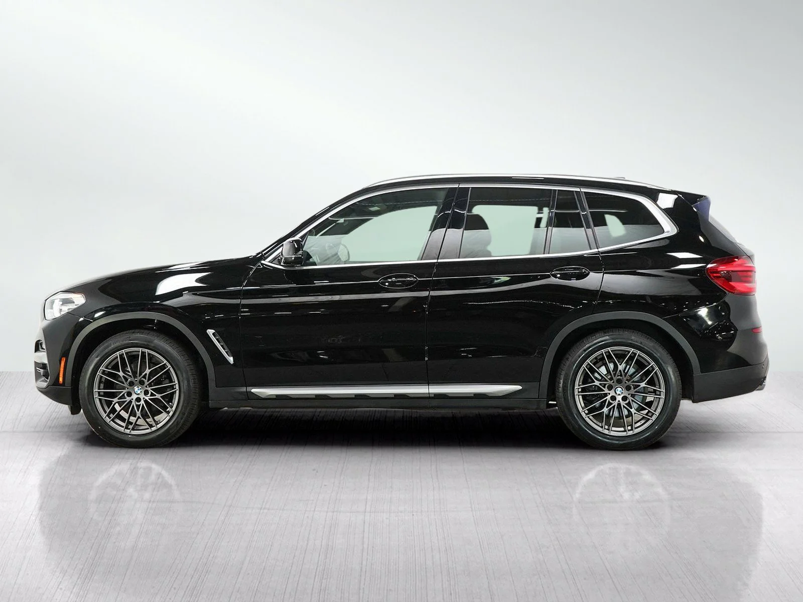 Used 2018 BMW X3 Base with VIN 5UXTR9C5XJLD70159 for sale in Burnsville, Minnesota