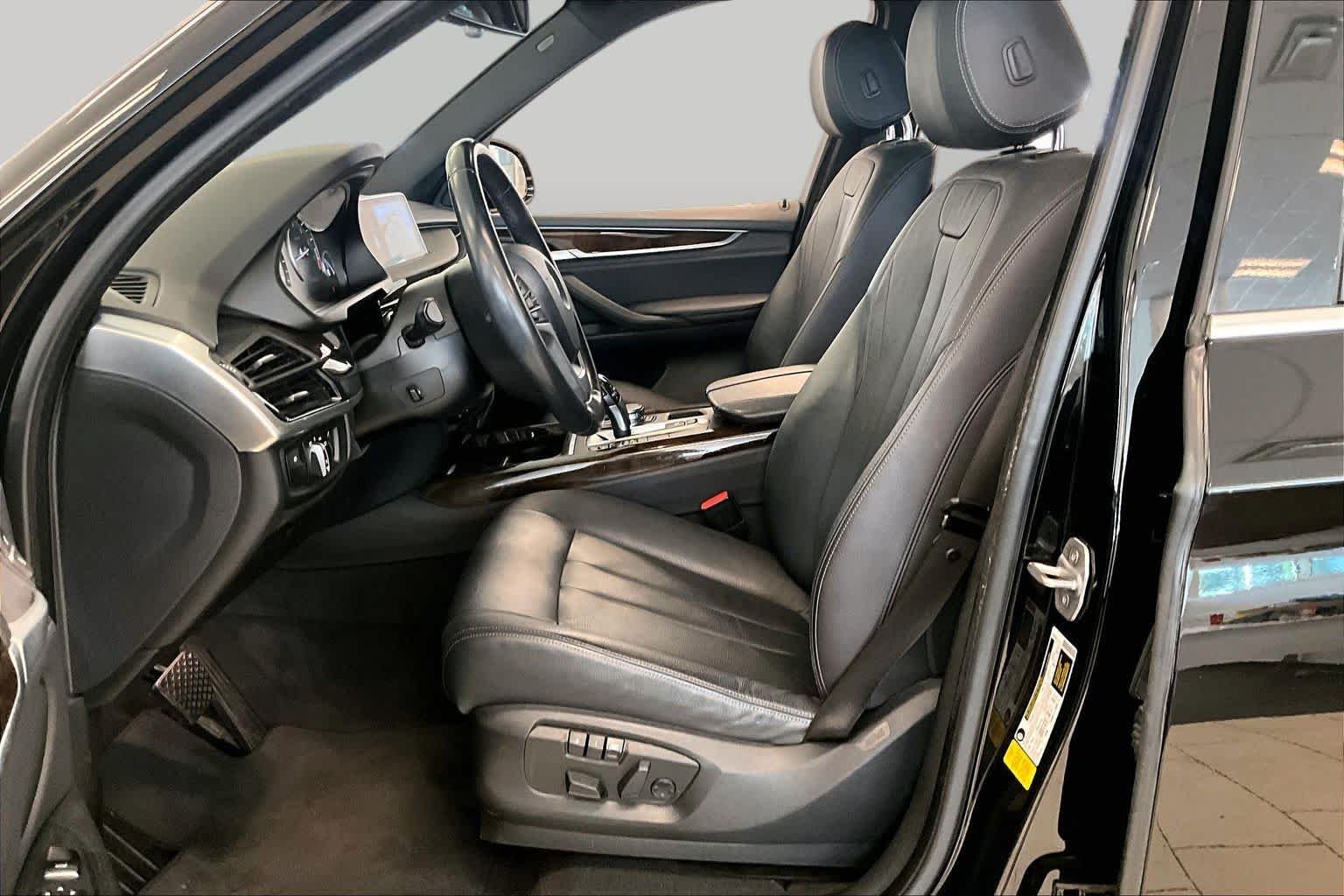 Used 2017 Jet Black BMW sDrive35i image 7
