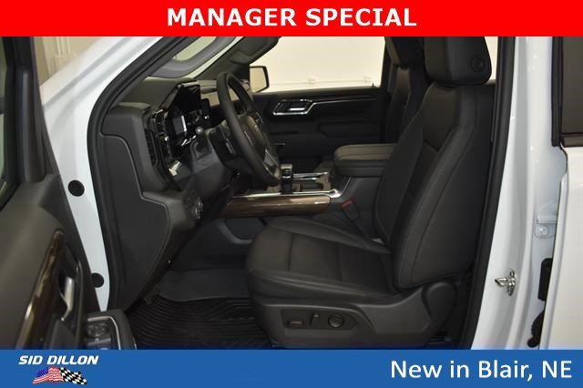 New 2026 Summit White Chevrolet LT Trail Boss image 8