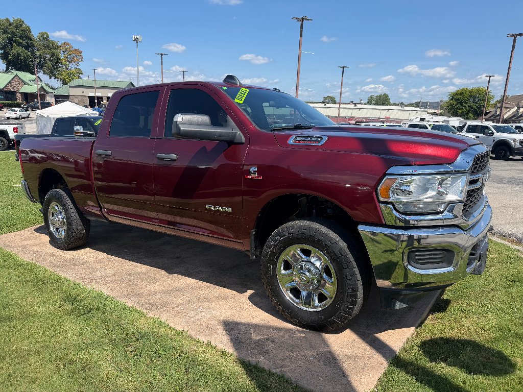 Used 2022 Delmonico Red Pearlcoat Ram Tradesman image 2
